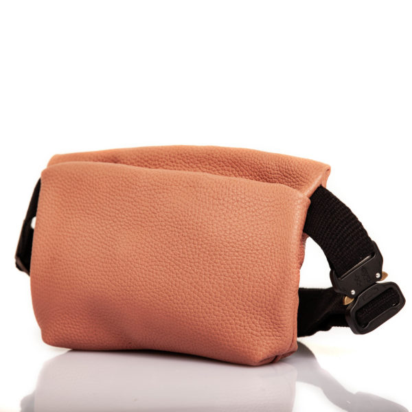 Sac ceinture en cuir rose poudré - Cinzia Rossi