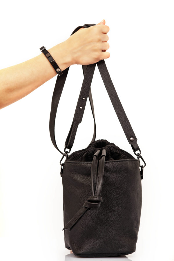 Bucket Bag in pelle nera - Cinzia Rossi