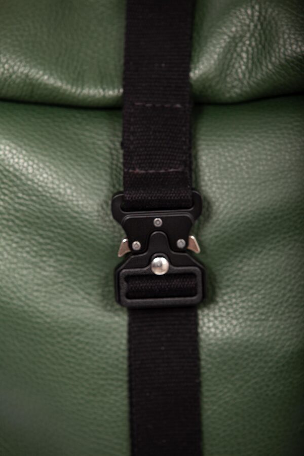 Green leather roll-top backpack  - Cinzia Rossi