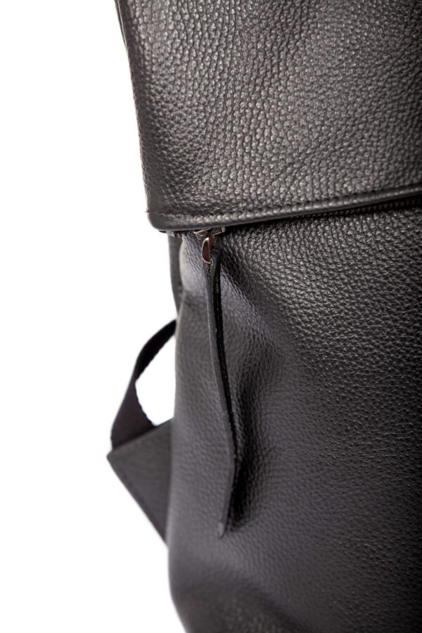 Black leather backpack - Cinzia Rossi