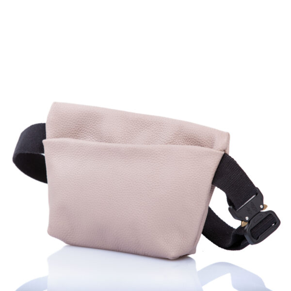 Sac ceinture en cuir rose - Cinzia Rossi