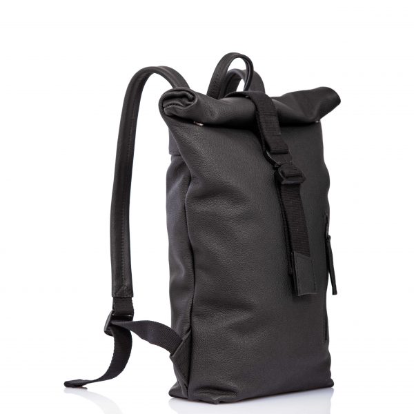 Rolltop-Rucksack aus schwarzem Leder – Cinzia Rossi